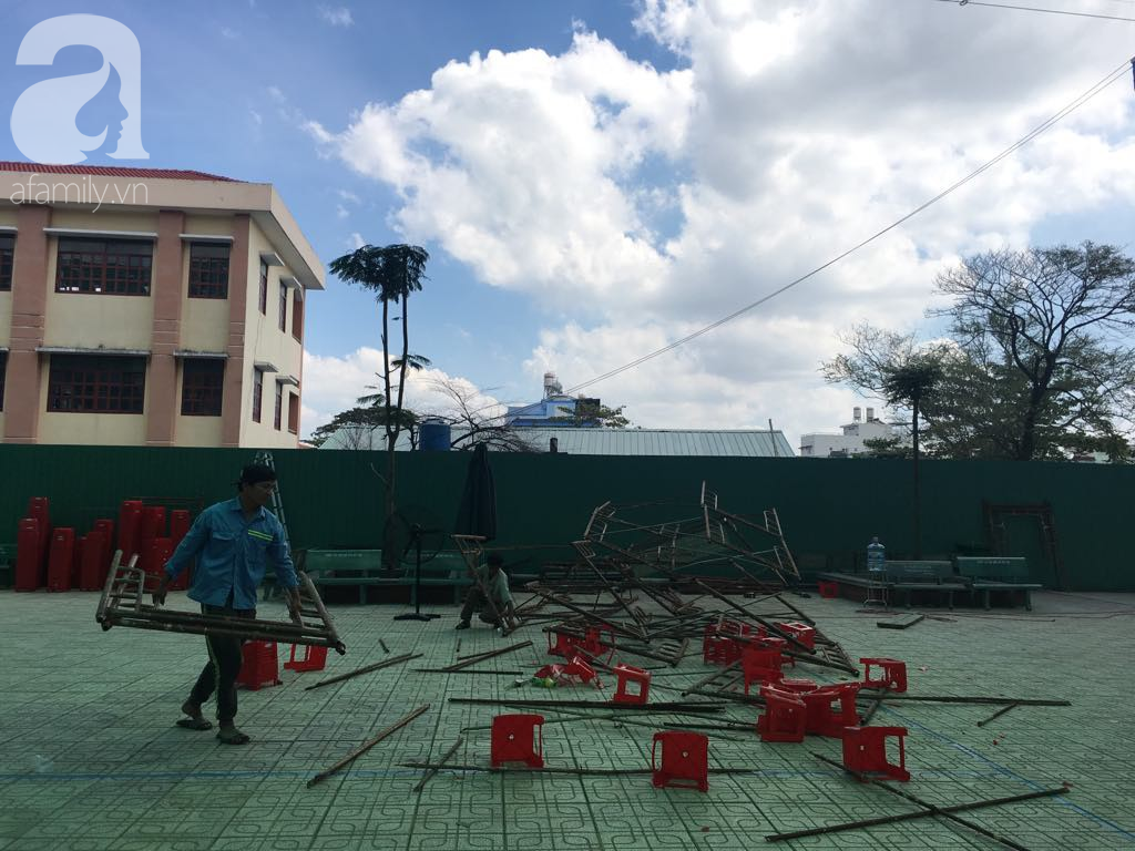 Hiện trường vụ sập giàn giáo khiến hàng chục học sinh tiểu học nhập viện trong lễ 20/11: Cảnh tượng lúc đó rất sợ hãi-2