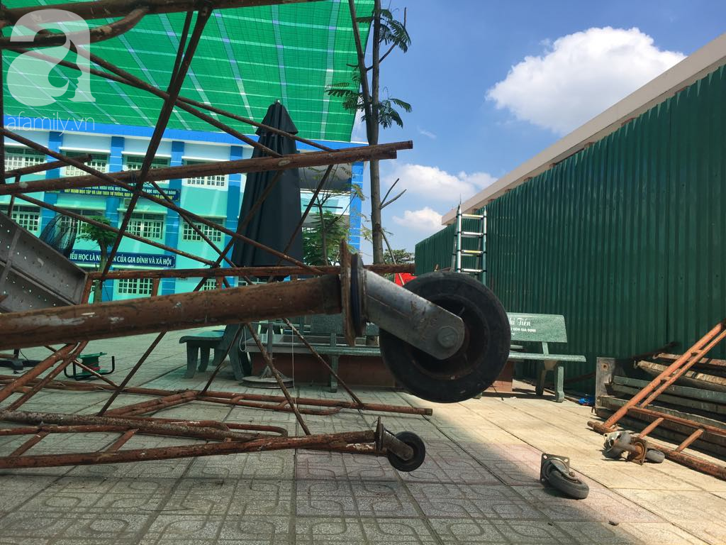 Hiện trường vụ sập giàn giáo khiến hàng chục học sinh tiểu học nhập viện trong lễ 20/11: Cảnh tượng lúc đó rất sợ hãi-6