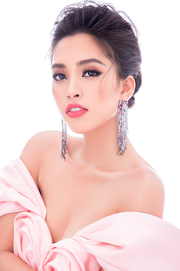 Lộ diện bốn chiếc đầm dạ hội Hoa hậu Tiểu Vy mang đến Miss World 2018-1