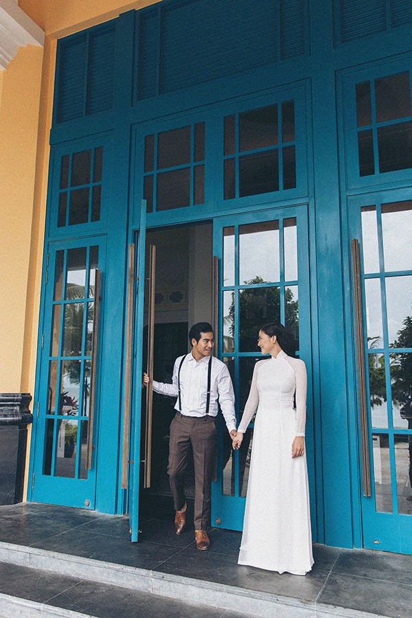 Ngọc Lan diện áo dài trắng tinh khôi, e ấp bên ông xã Thanh Bình và con trai-9