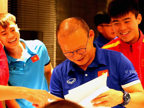 HLV Park Hang Seo: Người lái đò thay đổi vận mệnh bóng đá Việt Nam-8