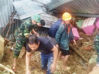 Nha Trang: Thầy cô đón 20-11 trong bùn, người chết vẫn tăng