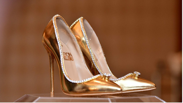Chiêm ngưỡng đôi giày cao gót giá 100 tỷ đồng | Tin tức Online