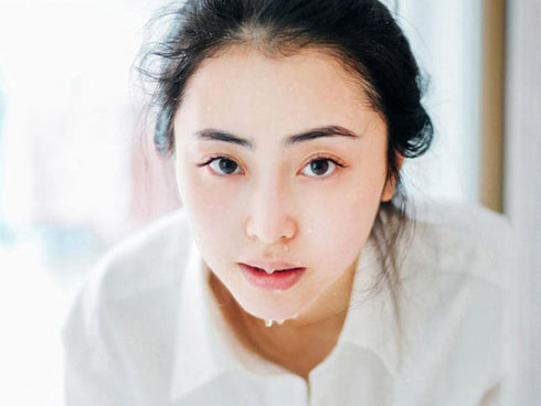 Theo bác sĩ da liễu, chỉ cần dùng thêm sản phẩm này thì chắc chắn trông bạn sẽ trẻ lâu hơn vài tuổi-5