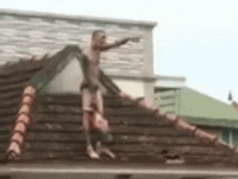 Bé trai bị bố ném từ trên cao xuống đang hoảng loạn, được theo dõi chấn thương sọ não-5