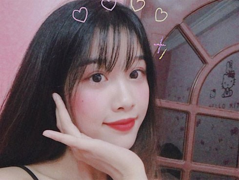 Bạn gái 'xinh như thiên thần' của Văn Toàn khiến hội chị em buồn lòng