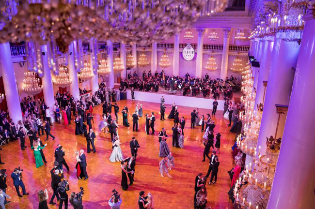 Bộ ảnh bóc trần” cuộc sống của giới siêu giàu-10