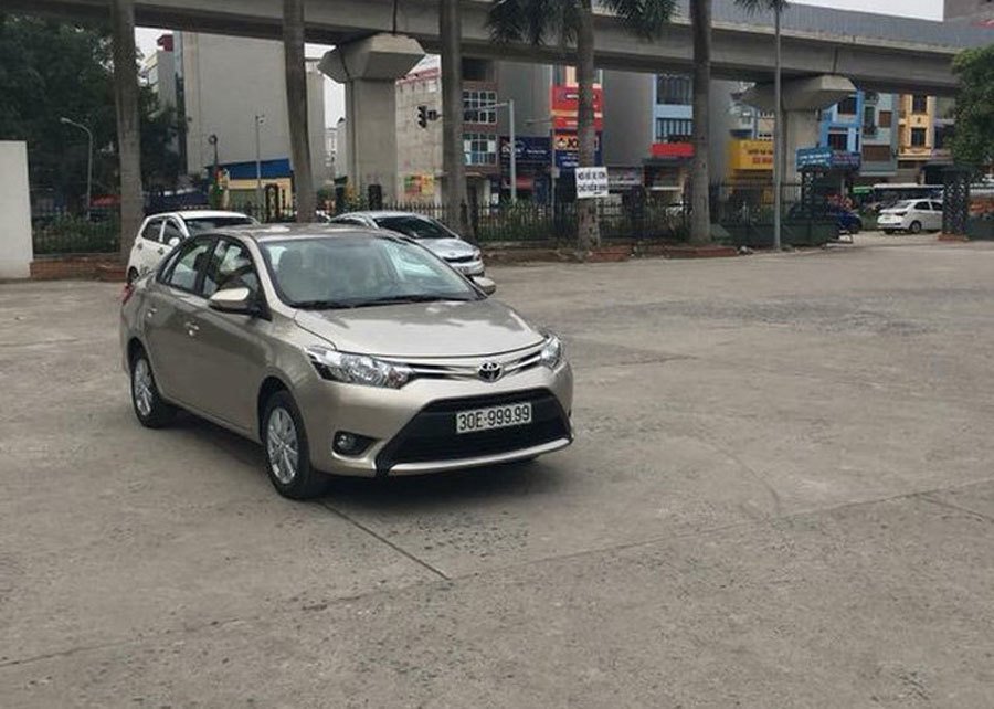 Ô tô cỏ 500 triệu, bốc trúng biển số khủng bán luôn giá 1,6 tỷ-3