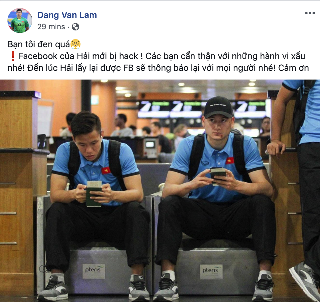 Một tuyển thủ Việt Nam bị hack Facebook: Văn Lâm tức giận, Đức Chinh buông lời đắng cay-1