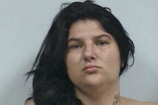 Phê ma túy, mẹ giết hại hai con rồi thản nhiên chở xác đến đồn cảnh sát-2