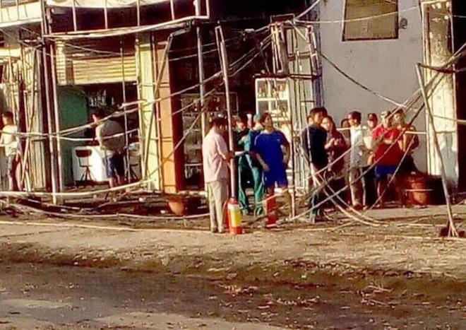 Vụ cháy xe bồn chở xăng ở Bình Phước: 4 người trong một gia đình đều tử vong-1