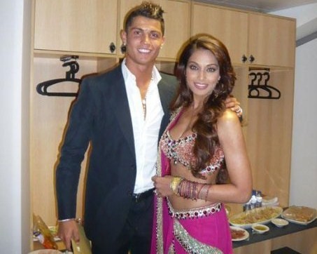 Tình sử đầy thị phi của Cristiano Ronaldo trước khi đính hôn: Từ siêu mẫu Victorias Secret đến tiểu thư nhà giàu lộ băng sex-4