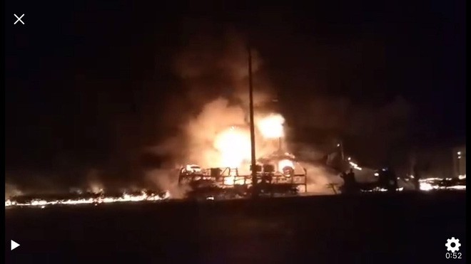 Thông tin chính thức vụ xe bồn chở xăng lao vào nhà dân khiến 6 người chết, 19 căn nhà cháy rụi-1