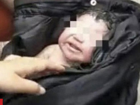 Truy lùng tung tích em bé sơ sinh đẻ thường nặng 5,2kg khiến dân mạng dậy sóng-8