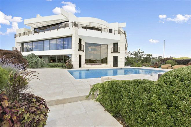 Biệt thự đẹp như mơ của xã hội đen, giảm nửa giá vẫn không ai dám mua-5