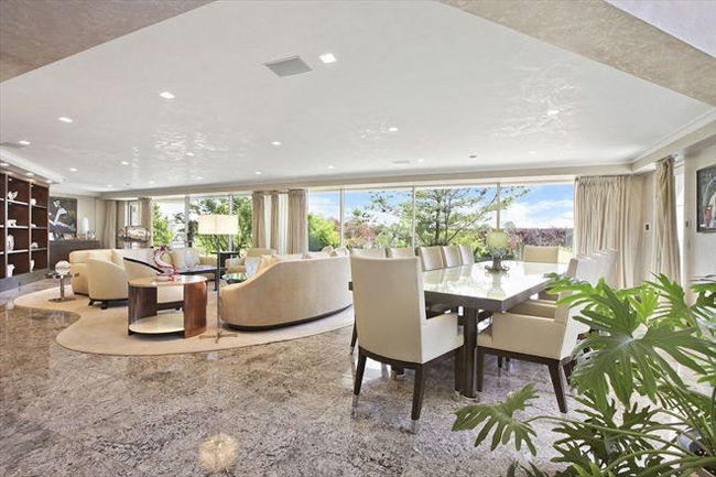 Biệt thự đẹp như mơ của xã hội đen, giảm nửa giá vẫn không ai dám mua-12