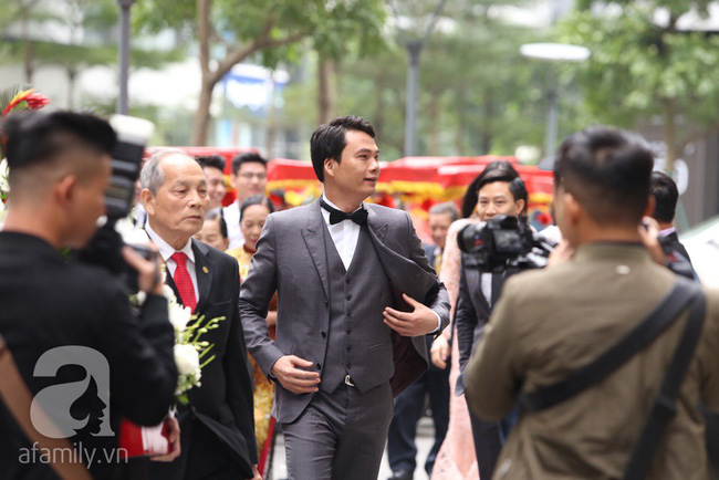 Cuối cùng chú rể của Á hậu Thanh Tú lộ diện, hóa ra lại là đại gia quen mặt đình đám trong giới doanh nhân Việt Nam-2