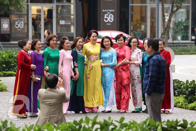 Cuối cùng chú rể của Á hậu Thanh Tú lộ diện, hóa ra lại là đại gia quen mặt đình đám trong giới doanh nhân Việt Nam-8