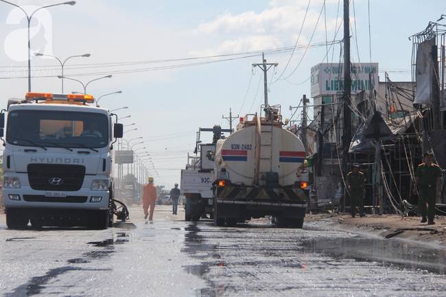 Người dân kể lại giây phút xe bồn bốc cháy ngùn ngụt: Nhiều người chỉ biết la hét, đập cửa tìm cách thoát ra-18