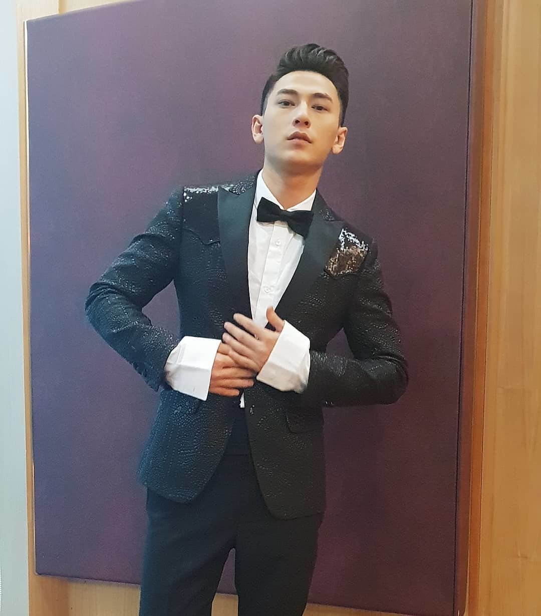 Điểm đặc biệt trong bức ảnh chụp chung của Nhã Phương và Trường Giang-9