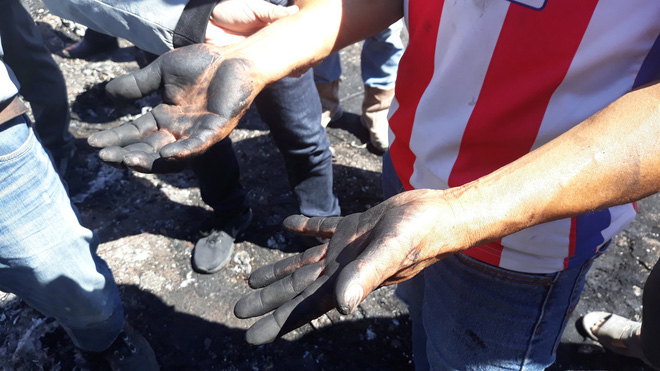 Vụ tai nạn thảm khốc khiến 6 người tử vong ở Bình Phước: Chào vĩnh biệt 3 mẹ con bán nước mía-3