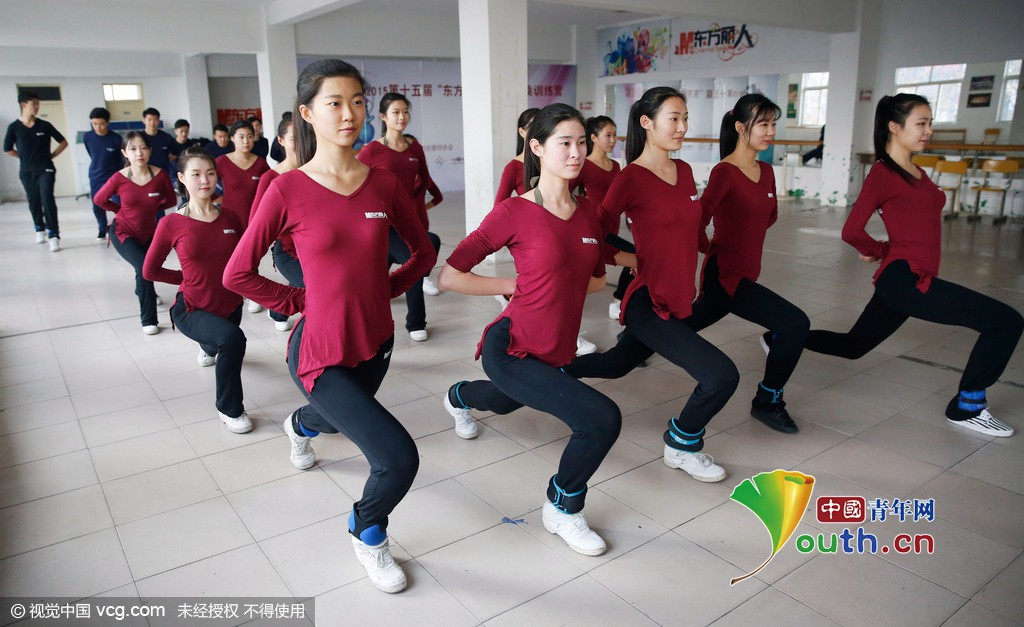 Bên trong những lớp học huấn luyện thể thao, nghệ thuật khắc nghiệt đến kinh hoàng tại Trung Quốc-21