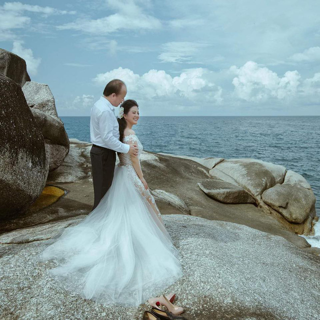 Ca sĩ Đinh Hiền Anh: Tôi không mang lễ cưới của mình với Thứ trưởng Bộ Tài chính để PR-2