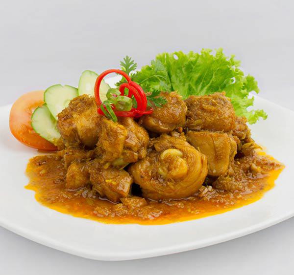 Gà kho sả ớt đậm đà, cay thơm ăn bao nhiêu cơm cũng hết-1