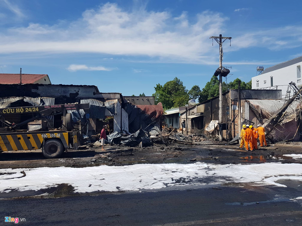 Cháy xe bồn chở xăng ở Bình Phước: Thần chết đến trong giấc ngủ-2