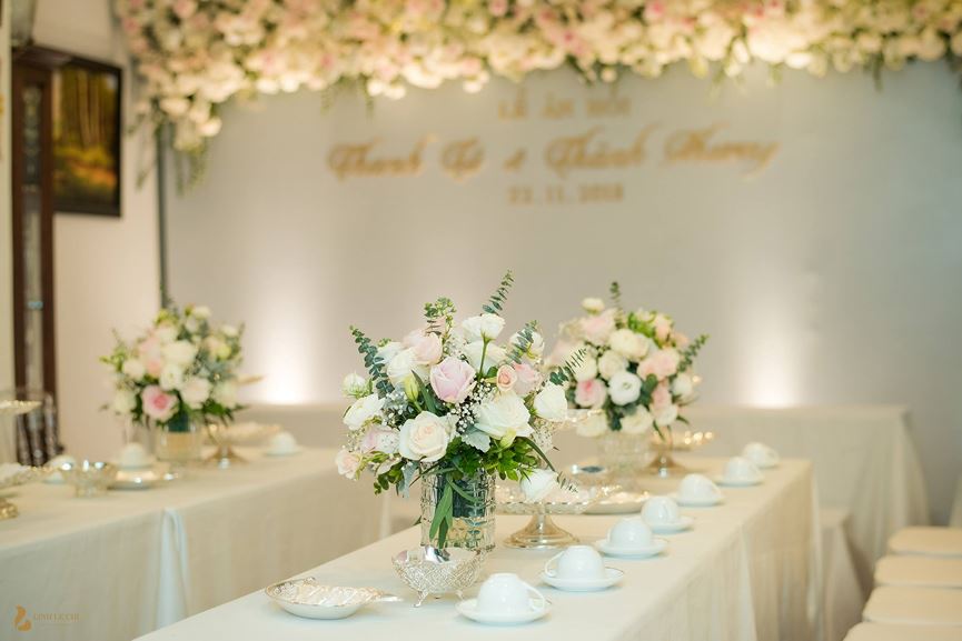 Những khoảnh khắc đặc biệt trong lễ ăn hỏi của Á hậu Thanh Tú-2