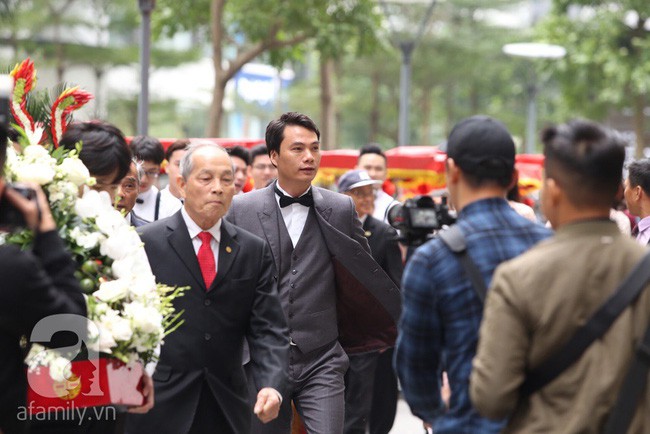 Lần đầu tiết lộ khoảnh khắc ngọt ngào riêng tư của Á hậu Thanh Tú và chồng mới cưới U40-2