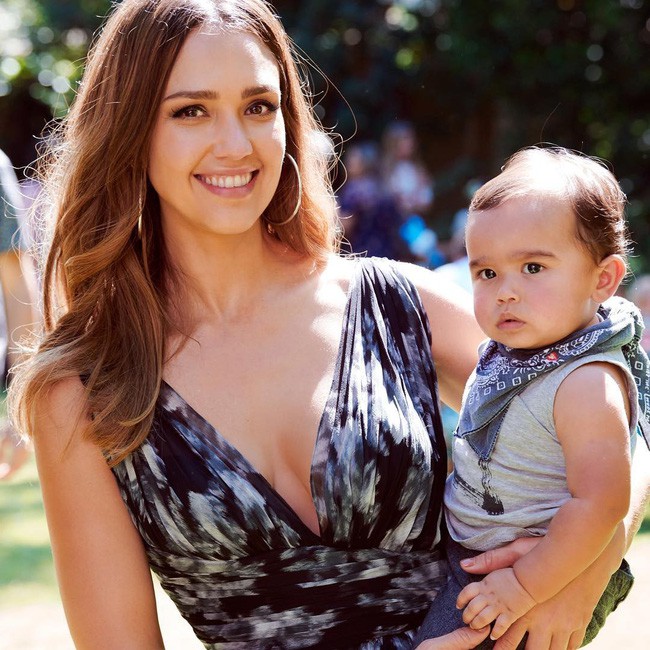 Nổi tiếng và giàu có như Jessica Alba mà vẫn dạy con nghiêm khắc thế này, bảo sao con không ngoan ngoãn, tự lập-1