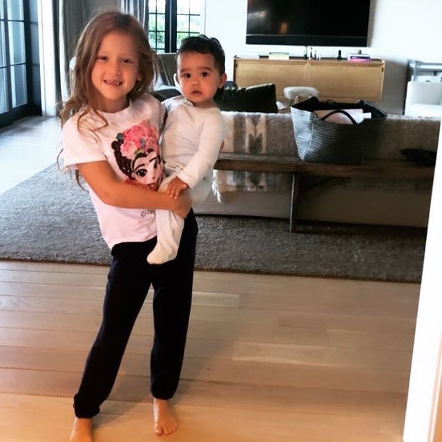 Nổi tiếng và giàu có như Jessica Alba mà vẫn dạy con nghiêm khắc thế này, bảo sao con không ngoan ngoãn, tự lập-6