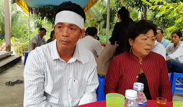 Vụ cháy xe bồn: Chồng đau đớn nhận ra thi thể vợ nhờ chiếc răng giả-1