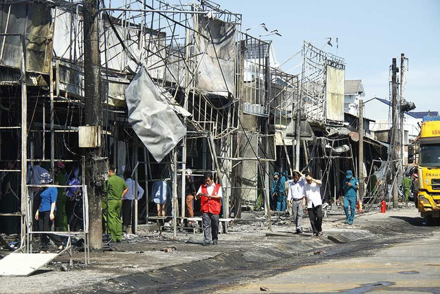 Vụ cháy xe bồn: Chồng đau đớn nhận ra thi thể vợ nhờ chiếc răng giả-5