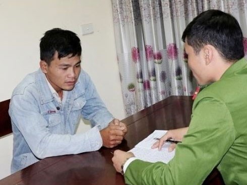 Nam thanh niên giở trò sàm sỡ thiếu nữ 10X sau khi cướp điện thoại