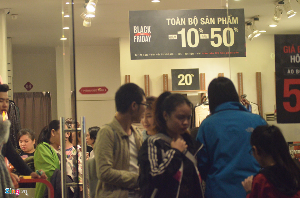 Hà Nội, Sài Gòn ùn tắc trong tối Black Friday-8