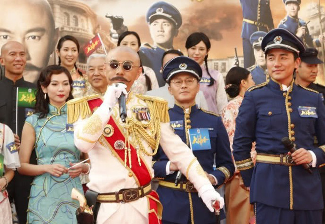 Cuộc đời nhiều bi kịch của Trương Vệ Kiện: Bị cha ruột bỏ rơi, hai con chết trong bụng mẹ-1