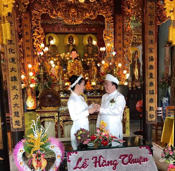 Những hình ảnh tuyệt đẹp trong lễ Hằng Thuận của ca sĩ Đinh Hiền Anh và chồng Thứ trưởng-1