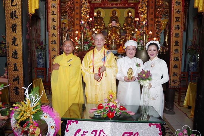 Những hình ảnh tuyệt đẹp trong lễ Hằng Thuận của ca sĩ Đinh Hiền Anh và chồng Thứ trưởng-2