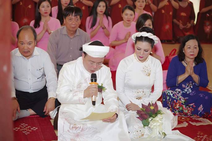 Những hình ảnh tuyệt đẹp trong lễ Hằng Thuận của ca sĩ Đinh Hiền Anh và chồng Thứ trưởng-3