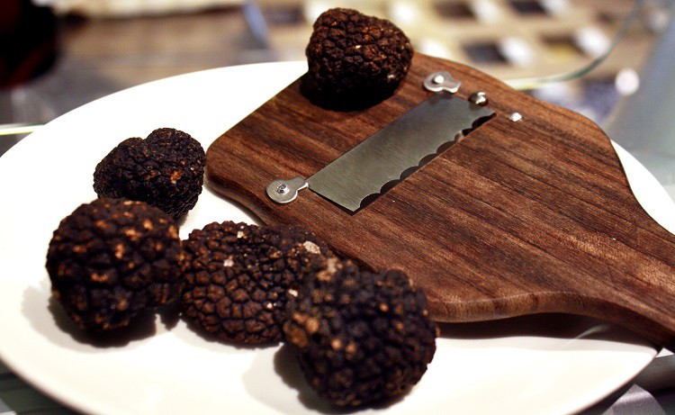 Truffle - loại nấm đắt nhất thế giới, thần dược phòng the, kim cương đen của nền ẩm thực: 140 triệu/kg-4
