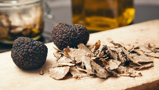 Truffle - loại nấm đắt nhất thế giới, thần dược phòng the, kim cương đen của nền ẩm thực: 140 triệu/kg-6