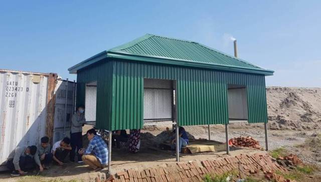 Bị nhóm giang hồ đất Cảng bao vây, nữ giám đốc quỳ lạy-5