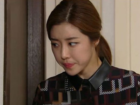 Sắp Tết, đòi tiền chị chồng không trả còn làm điều khiến tôi điên tiết-2