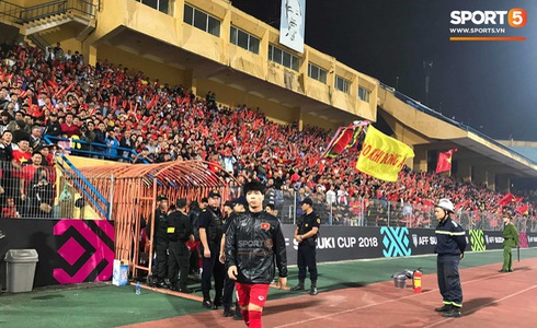 Tuyển Việt Nam vào bán kết AFF Cup với ngôi đầu bảng-71