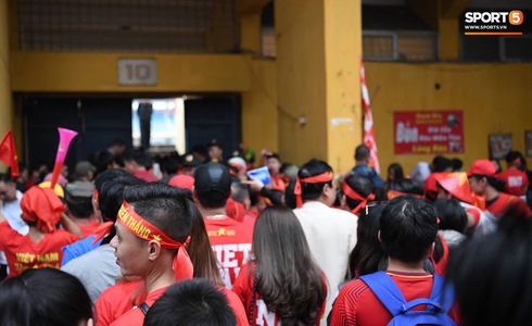 Tuyển Việt Nam vào bán kết AFF Cup với ngôi đầu bảng-38