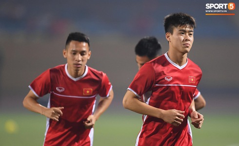 Tuyển Việt Nam vào bán kết AFF Cup với ngôi đầu bảng-79