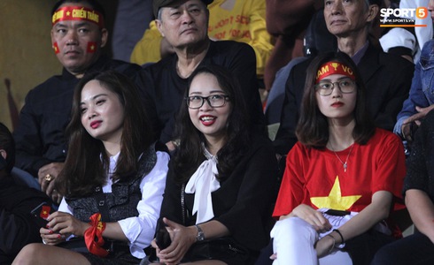 Tuyển Việt Nam vào bán kết AFF Cup với ngôi đầu bảng-53