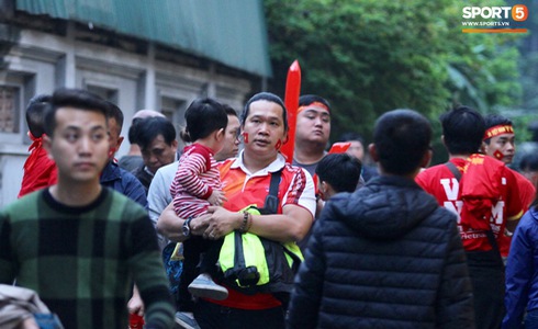 Tuyển Việt Nam vào bán kết AFF Cup với ngôi đầu bảng-43